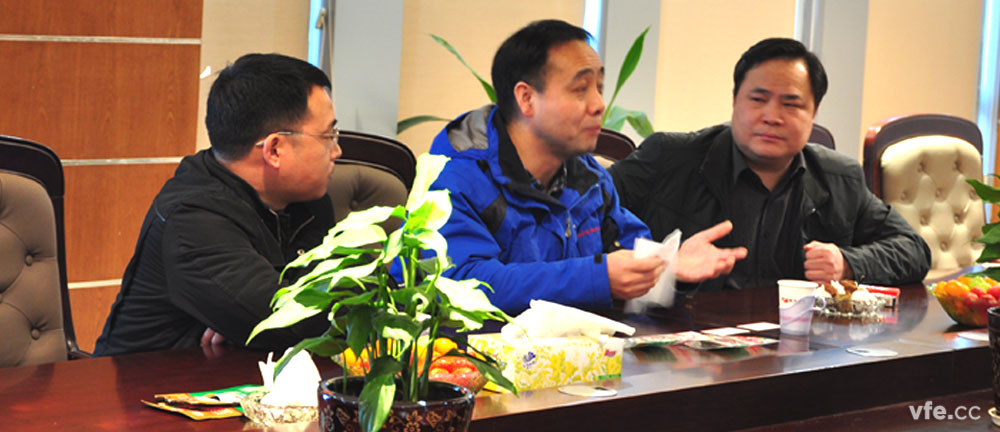 全國(guó)電磁計(jì)量技術(shù)委員會(huì)邵海明秘書長(zhǎng)在湖南省計(jì)量檢測(cè)研究院李慶先副院長(zhǎng)的陪同下，蒞臨銀河電氣指導(dǎo)工作