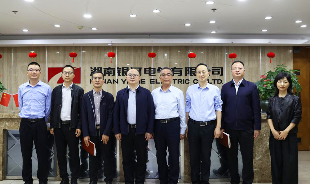 長沙經開區(qū)領導蒞臨銀河電氣檢查指導 長沙經開區(qū)領導蒞臨銀河電氣檢查指導